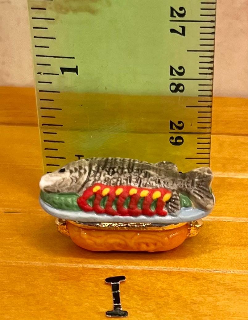 Cornucopia Fish Tiny Holiday Dinner: Cornucopia Lobster Fish Fruit Pitcher Cherry ...