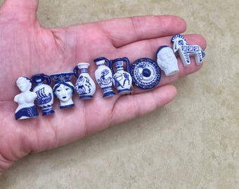 Tiny Greek Vases & Statues: Blue and White Mermaid Warrior Cyclops Horse Shield Bust  Dollhouse Miniatures French Feves M13