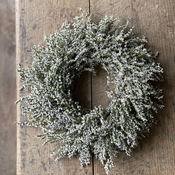 Handmade Dried Flower Wreath - Limonium