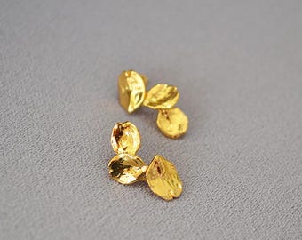 18K Gold Leaf Stud Earrings: Textured Nature-Inspired Jewelry