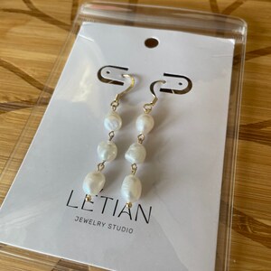 Barocke Perlen Ohrringe, Süßwasserperlen Hängeohrringe, Orecchini di perle d'acqua dolce, vergoldet 14k, Elegante immagine 4