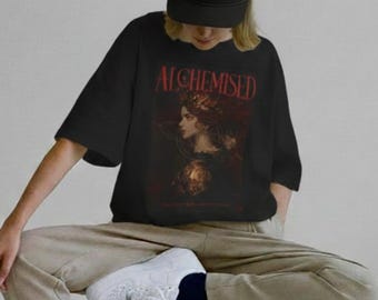Black Alchemised-shirt, boekenliefhebber lezer cadeau, Dark Academia Fantasy fanmerchandise, shirt geboeid Booktok, Celestial Romantasy Gothic T-shirt