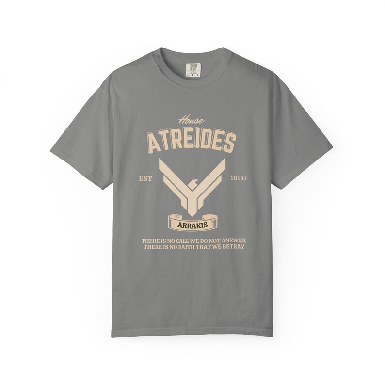 Camiseta con el Sigilo de la Casa Atreides: Superviviente de Arrakis - Sci-Fi Apparel imagen 10