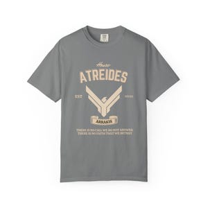 Camiseta con el Sigilo de la Casa Atreides: Superviviente de Arrakis - Sci-Fi Apparel imagen 8