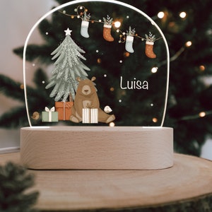 süße Kinderzimmer Lampe mit buntem Baer und Weihnachtsmotiven