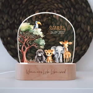 Nachtlicht Safari personalisiert aus Acryl, Holzfuß Gravur, Babygeschenk Geburt, Kinderzimmer, Persönliches Geburtstagsgeschenk, Taufe Bild 1