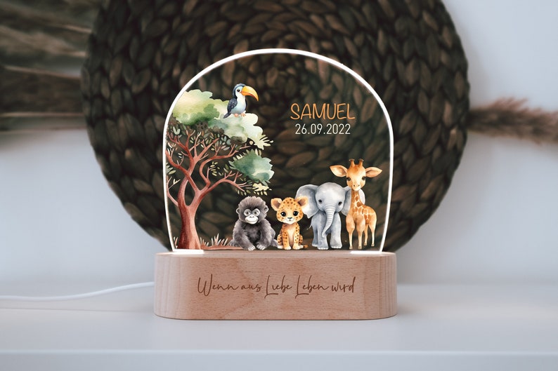 Veilleuse Safari personnalisée en acrylique, gravure sur socle en bois, cadeau de naissance, chambre d'enfant, cadeau d'anniversaire personnel, baptême image 1