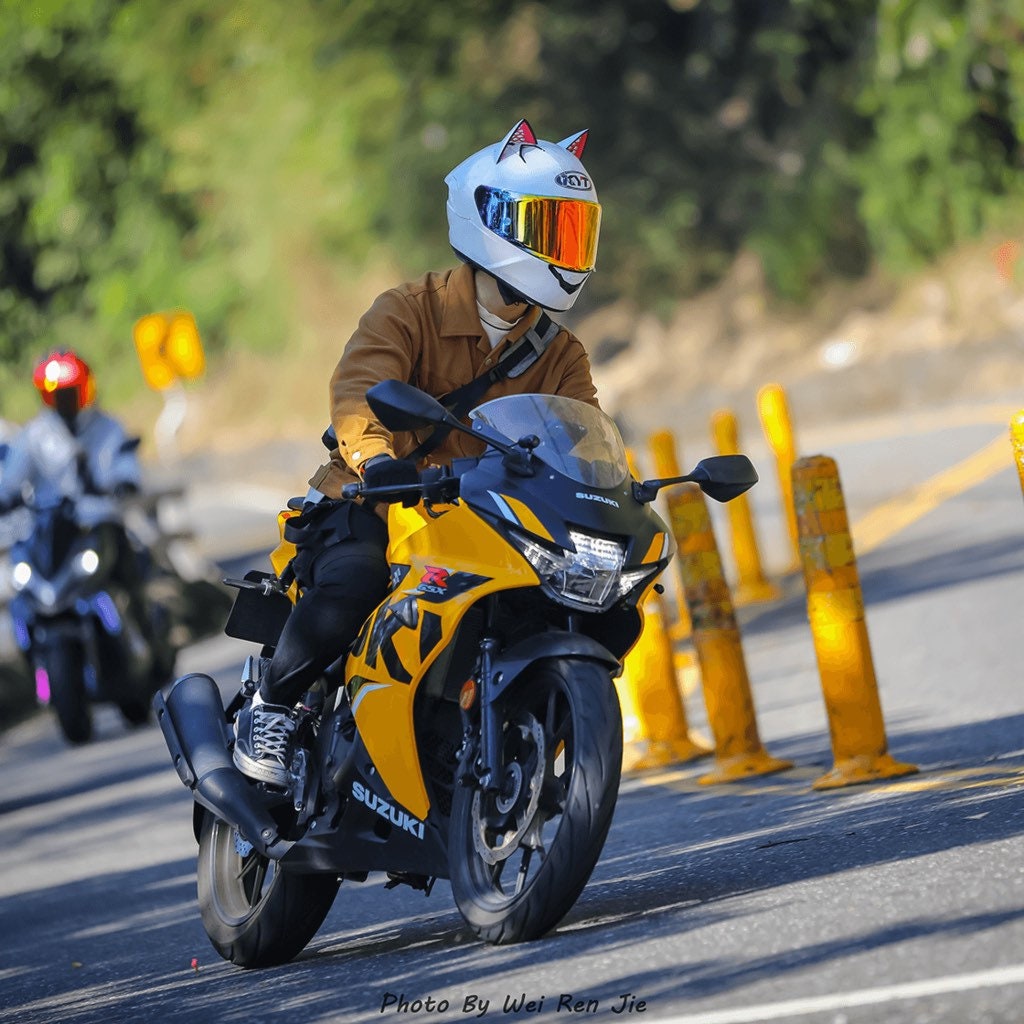  Casque Moto Enfant avec des Oreilles De Chat Léger Et