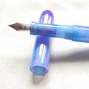 Handmade Resin Fountain Pen (with a Schmidt nib). image 6