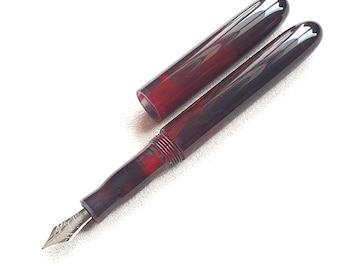 Handgjord reservoarpenna i harts (med Schmidt-spets).