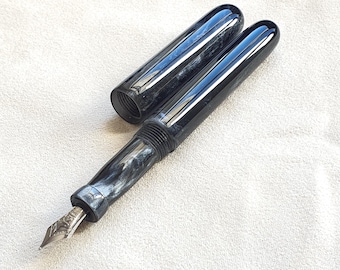 Handmade Resin Fountain Pen (with a Schmidt nib).