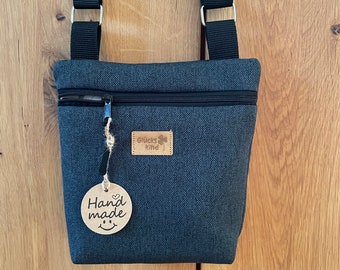 Kleine blaue Crossbody-Tasche aus Stoff für den Stadtbummel, Restaurant- oder Konzertbesuch