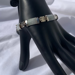 Lovely Sterling Silver and Jade stone bracelet