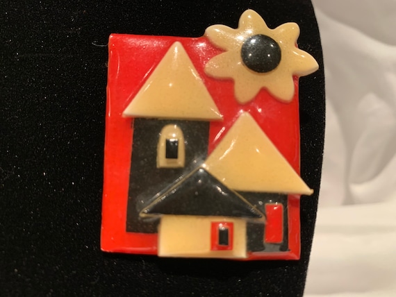 Vintage Lucinda House Pin/Brooch