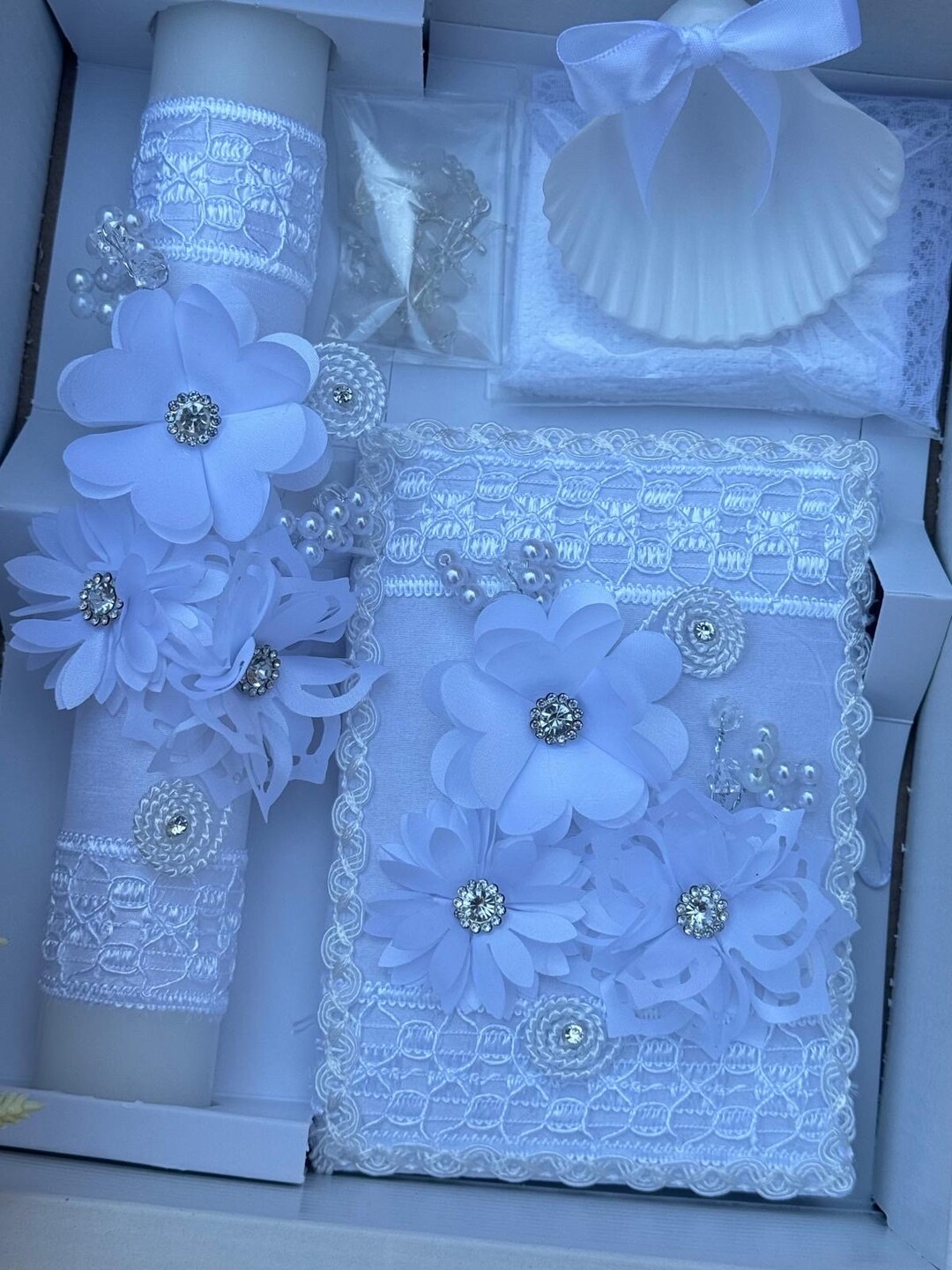 Unisex White Flower Icon Applique Spanish Version Baptism Candle Set main image 1