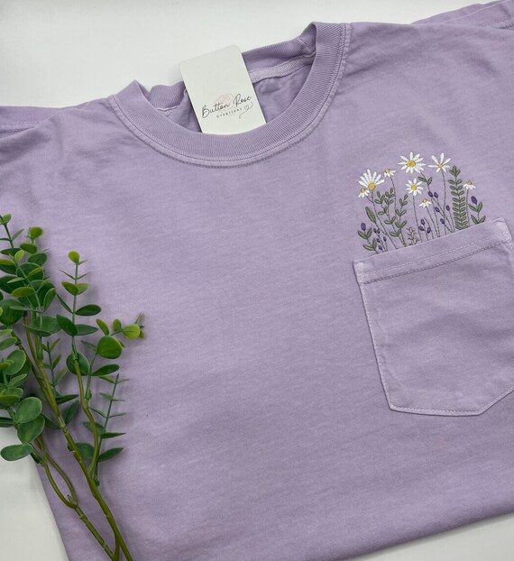 Wildflowers Daises Pocket T-shirt| Embroidered| Comfort