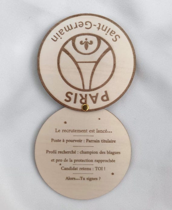Carte annonce parrain PSG en bois gravé - Demande parrain originale - Cadeau fan de foot | Carte demande parrain personnalisée