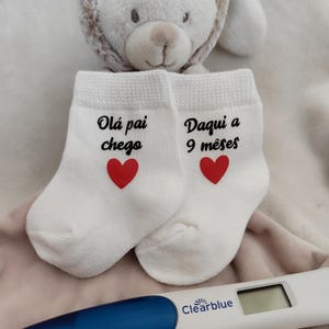 Chaussettes bébé annonce grossesse papa - annonce grossesse papa en portugais - olá pai chego daqui a 9 mêses - annonce grossesse portugais