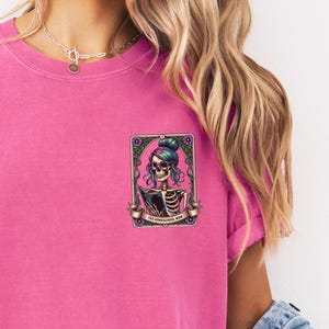 Cadeau pour l'école à la maison T-shirt maman école à la maison carte de tarot rétro tee-shirt sauvage école maman cool chemise fatiguée maman club Reading maman bibliophile