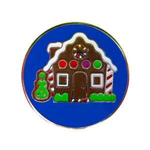 Gingerbread House Christmas Golf Ball Marker & Snowflake Hat Clip