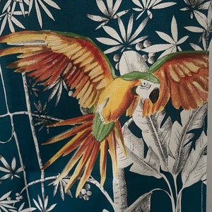 TV cover "Les Perroquets" 78X44 cm, decorative cover with parrots, Thevenon fabric painting, parrot decoration, parrotmania TV cover