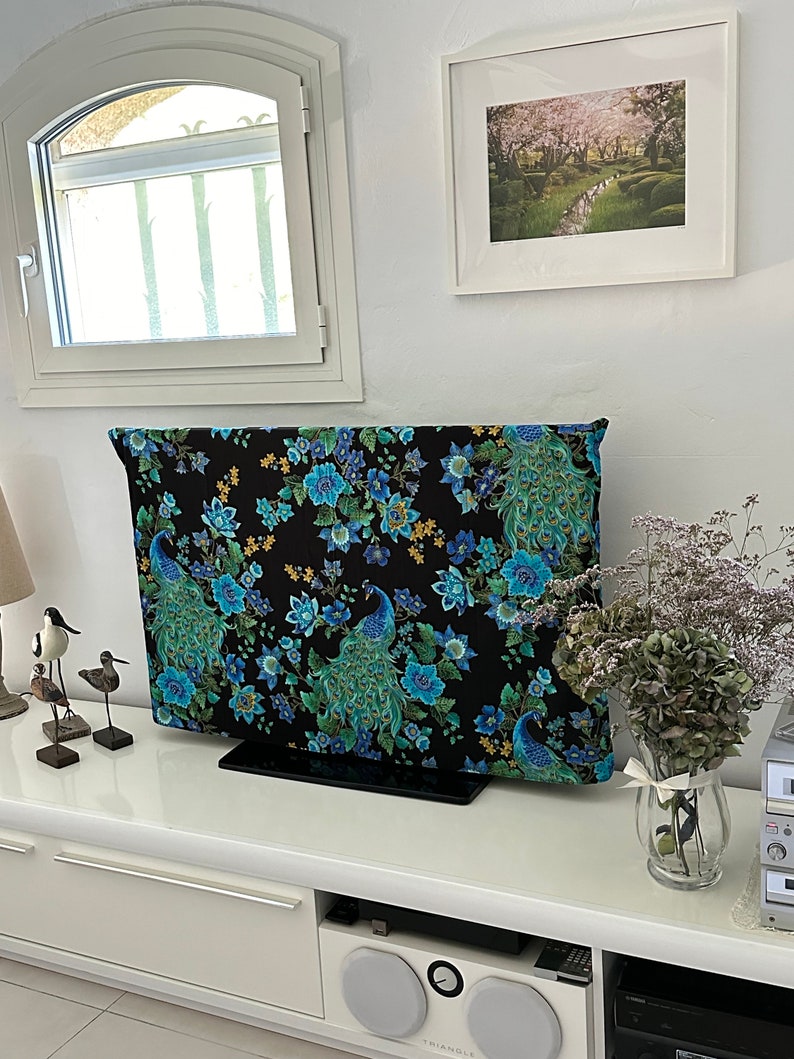 TV Cover Peacocks 110x65 Cm, Peacocks Television Cover, Timeless