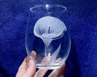 Sale!: Calla Lily Engraved Wine Glass! Stemless Etched Wine Glass. Personalized for Mom, Dad or Anniversary! Hand-Made Glass Art Custom Gift