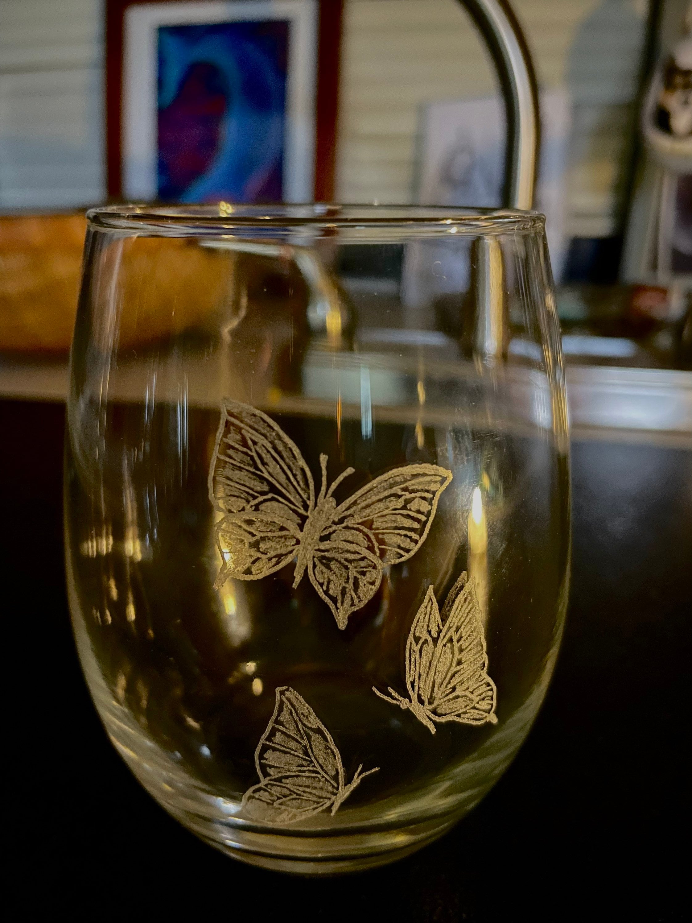 Butterflies Engraved Wine Glass Stemless Etched Wine Glass. Personalized for Mom, Dad or