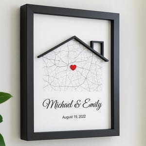 Benutzerdefinierte Haus 3D Karte - Gerahmtes persönliches Geschenk mit Namen & Datum - Einzigartiges Paar oder Erste Haus Wandkunst