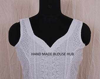 Embroidered Georgette Saree Blouse: Sleeveless V-Neck Choli