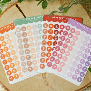 Planche de stickers alphabet dots - stickers alphabet pour bujo, journaling, bullet journal, penpal, planner - 56 stickers - 4 couleurs