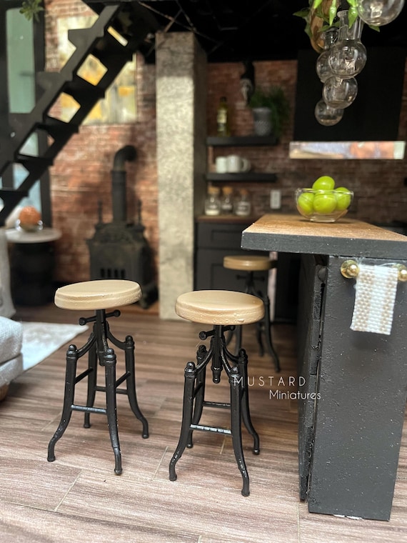 1:12 Scale Dollhouse Pub Bar Stool, Modern Miniatures, Dollhouse