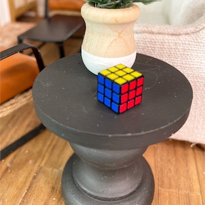 Working Dollhouse cube puzzle 1:12