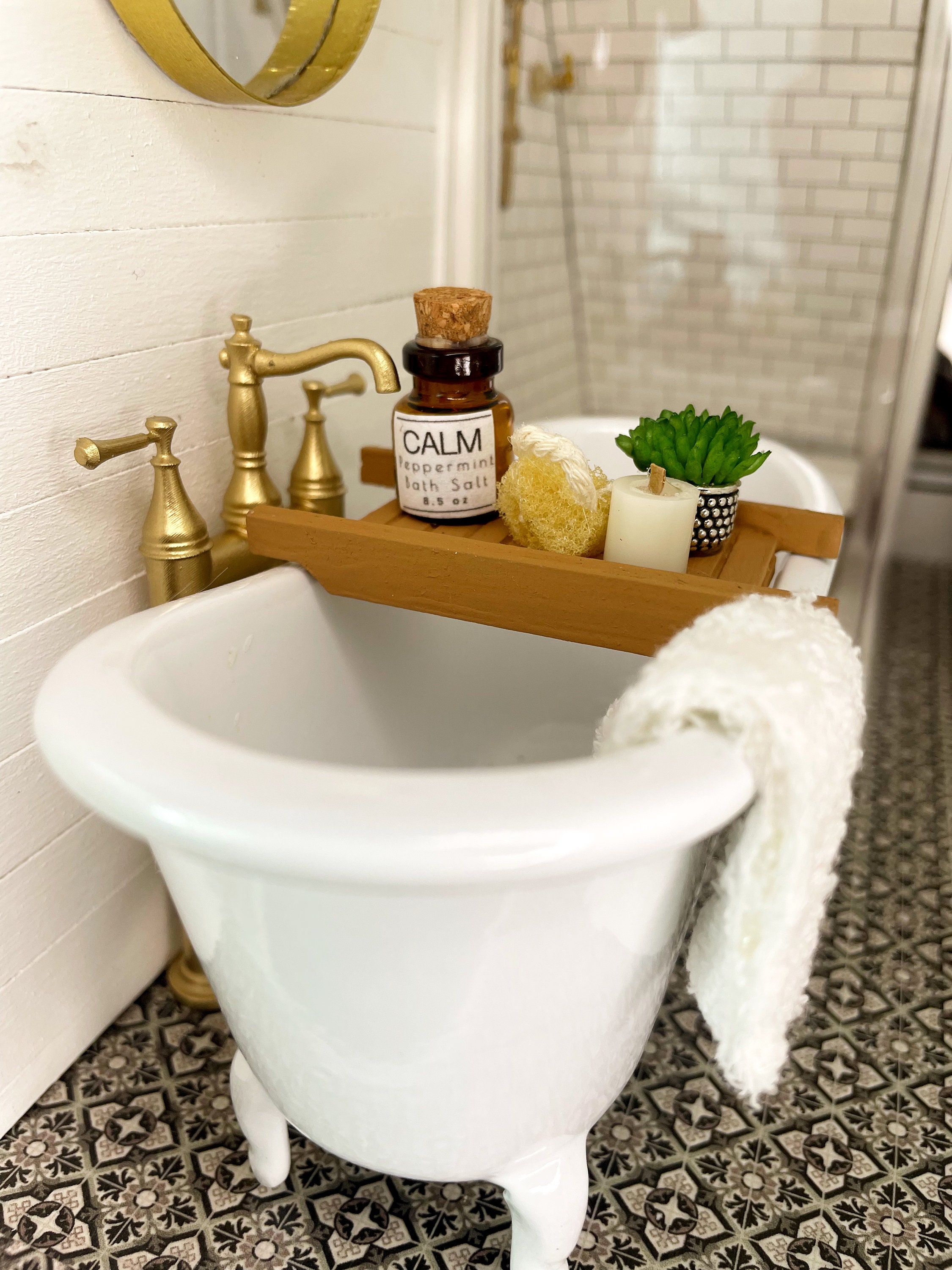 Dollhouse Miniature Bathtub Gold Faucets White Ceramic 1:12 Scale Bathroom  Tub - Miniature Crush