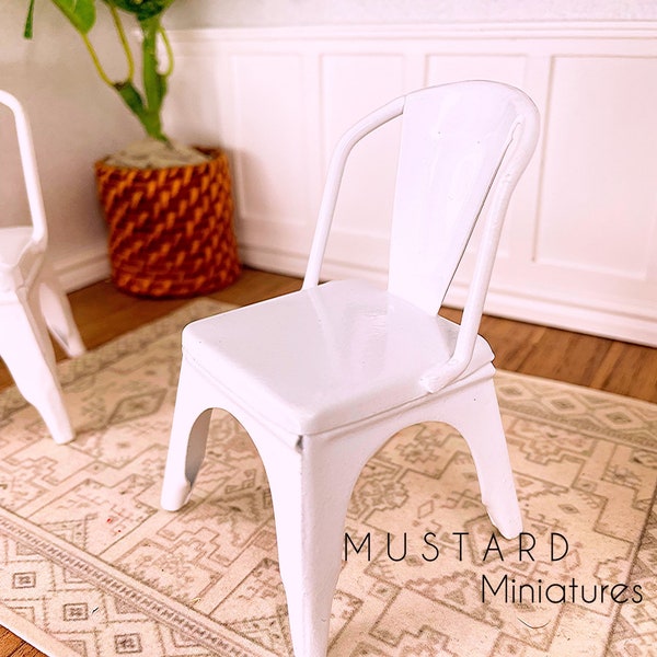 1:12 Scale Dollhouse White Dining Chair, Modern Miniatures