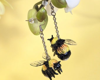 Bumblebee dangle earrings, Insect bee jewelry, Handmade statement gift for her, Fairy fairycore, wings, gardencore, spring summer gardener