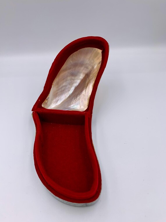 Vintage Artisan Abalone & Mother of Pearl MOP Shell Red Velvet Lined Trinket Box