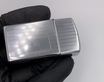 Briquet Zippo vintage - Chrome gravé - Fabriqué aux États-Unis - Modèle XIII