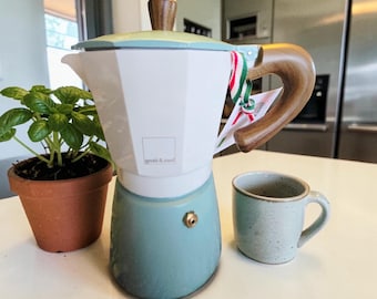 Cafetera de espresso Gnali & Zan nueva, de aluminio italiano, color verde/blanco, con capacidad para 6 tazas. Nueva con etiquetas.