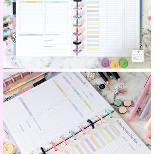 K&ouml;nnte beinhalten: Ein druckbarer Abonnement-Tracker und Audit-Planer mit farbenfrohem Design. Der Planer hat das Format Letter, 21,6 x 27,9 cm, und enth&auml;lt Abschnitte zur Verfolgung von Abonnements, Ausgaben und Daten. Enth&auml;lt eine Vielzahl von Pastellfarben und eine Spiralbindung.