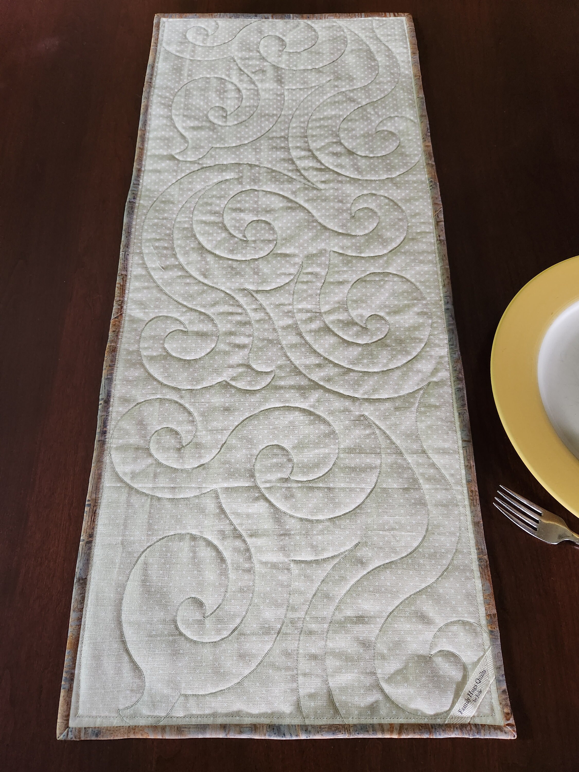 Seashells Quilted Table Runner GFTONT192
