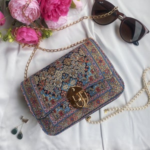 Benutzerdefinierte Gobelin Sling Bag, Boho Cross Body Bags für Frauen, Besties Weihnachtsgeschenk, Weihnachtswunschliste Mini Perserteppich Tasche, Teppichtasche
