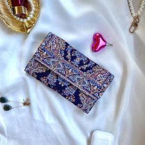 Cartera pequeña azul marino con estampados étnicos, Cartera de fotos, Cartera de viaje, Cartera delgada compacta, Cartera única para mujer, Cartera hecha a mano