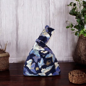 Kleine Handtasche, Japanische Knotentasche, Geknotete Tasche, Wendetasche, Einkaufstasche mit Blumen bestickt, Handgelenktasche mit Blumendrucken, Blumenknotentasche