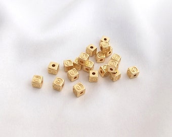 Perles cube en laiton remplies d’or 16PCS 14k, perles de visage souriant d’espaceur, cubes, perles cubes, perles géométriques, perles de bracelet, découvertes en laiton brut