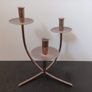 Astri Holthe Elegante candelabro norvegese placcato argento NYSOLV 60GR H