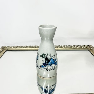 Vintage Sake Tokkuri Bottle Pitcher Karako Blue Underglaze Japan