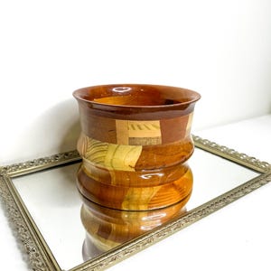 Stunning Vintage  Handcrafted Turned Segmented Inlaid Wood Decorative Vase Bowl