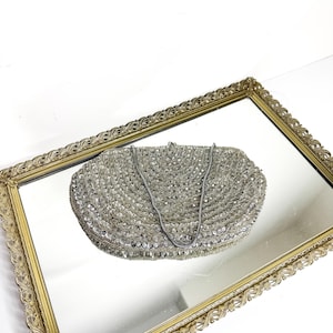 Vintage White/Pearl Coloured Sequined Small Evening Hand Bag/Purse Handmade in Hong Kong Kiss Clasp Chain Wristlet Evening Wear