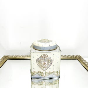Vintage Rectangular Heart Tea Tin With Lid Cottagecore
